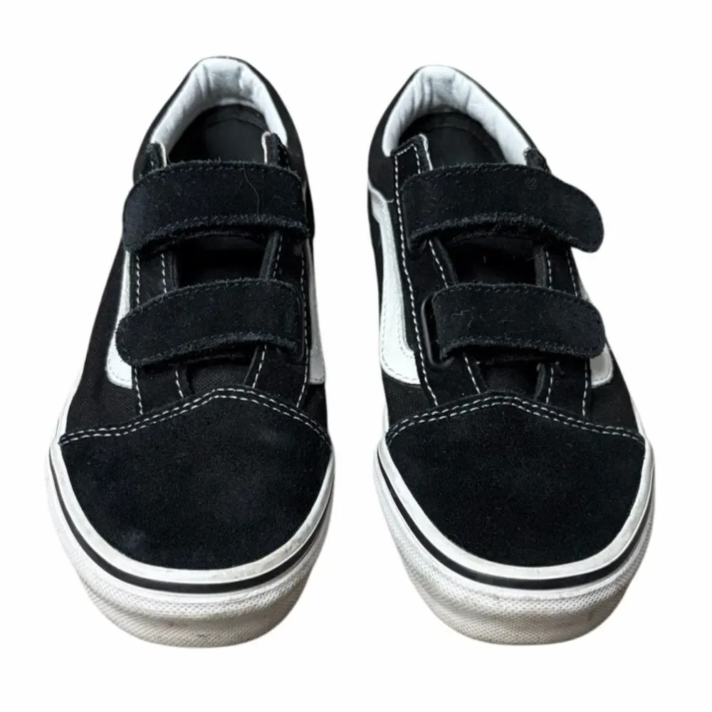 Vans Kids Classic Black and White Velcro Sneakers Size 2.5